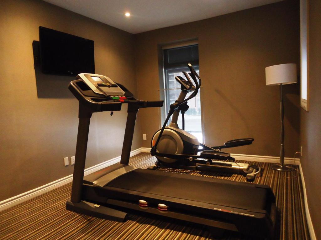 Comfort Inn Toronto City Centre Esterno foto
