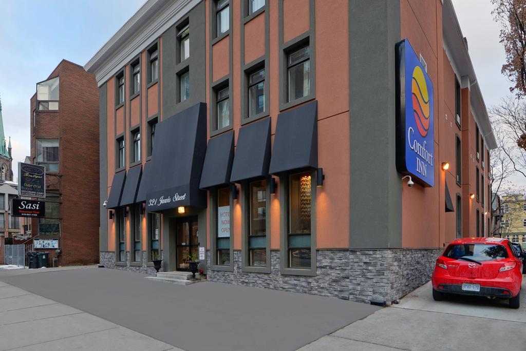 Comfort Inn Toronto City Centre Esterno foto