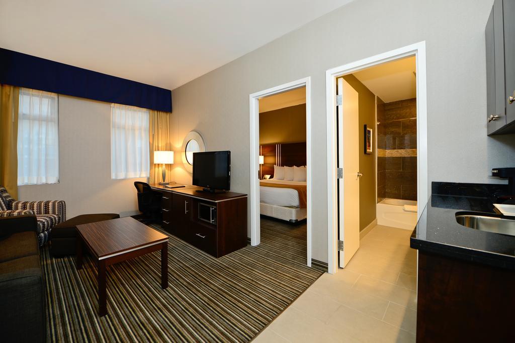 Comfort Inn Toronto City Centre Esterno foto