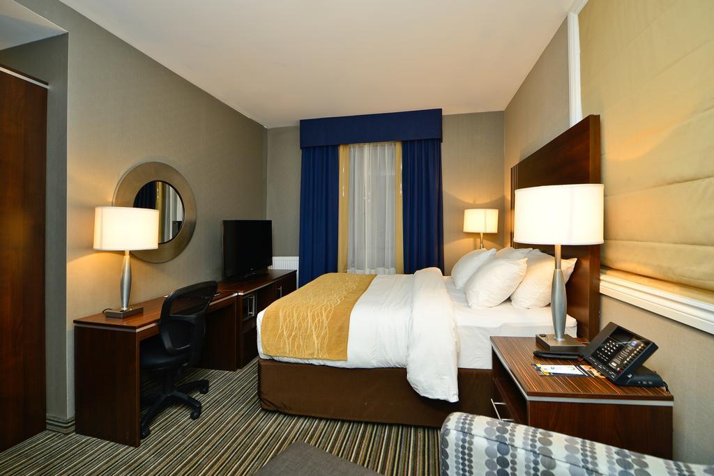 Comfort Inn Toronto City Centre Esterno foto